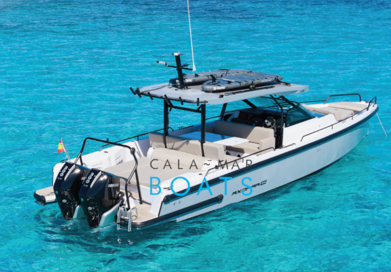 Alquiler de barcos en ibiza axopar37suntop desde Santa Eulalia del Rio. Alquila un barco con nosotros y navega por las aguas cristalinas de Ibiza. Tenemos una gran selección de embarcaciones para satisfacer tus necesidades.