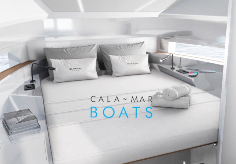 Alquiler de barcos en ibiza DEANTONIOD32 desde Santa Eulalia del Rio. Nuestro alquiler de barcos en Ibiza te ofrece la oportunidad de explorar las costas más hermosas de la isla. ¡Reserva ahora y vive una experiencia inolvidable!