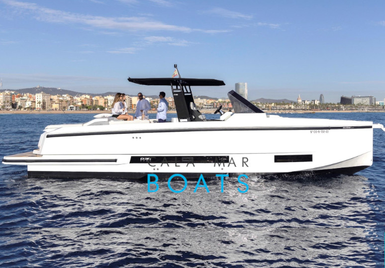 Alquiler de barcos en ibiza DEANTONIOD36 desde Santa Eulalia del Rio. Descubre Ibiza desde una perspectiva diferente con nuestro alquiler de barcos. Una experiencia única para tus vacaciones en la isla.