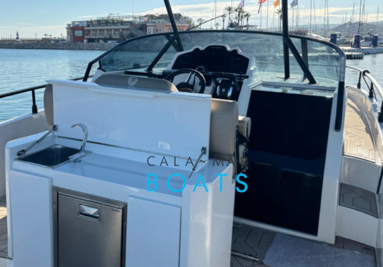 Alquiler de barcos en ibiza DEANTONIO34 desde Santa Eulalia del Rio. Alquila un barco con nosotros y navega por las aguas cristalinas de Ibiza. Tenemos una gran selección de embarcaciones para satisfacer tus necesidades.