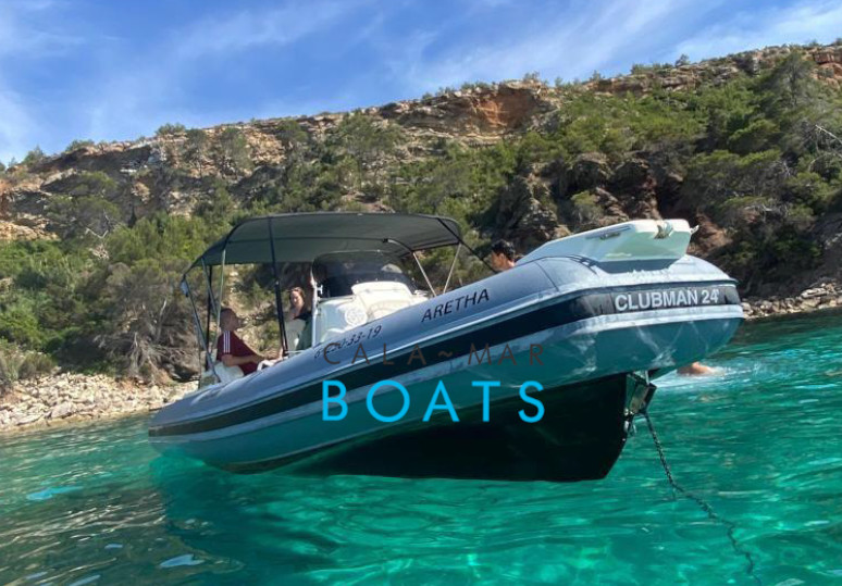 Alquiler de barcos en ibiza ARETHA desde Santa Eulalia del Rio. Descubre Ibiza desde una perspectiva diferente con nuestro alquiler de barcos. Una experiencia única para tus vacaciones en la isla.