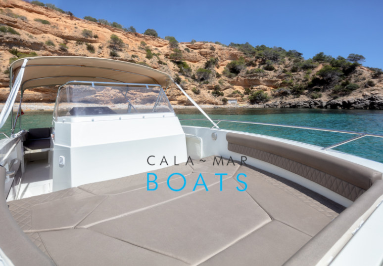 Alquiler de barcos en ibiza PARADIS desde Santa Eulalia del Rio. Alquila un barco con nosotros y navega por las aguas cristalinas de Ibiza. Tenemos una gran selección de embarcaciones para satisfacer tus necesidades.