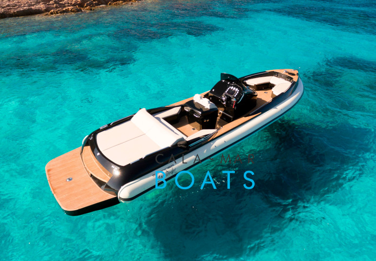 Alquiler de barcos en ibiza LILI desde Santa Eulalia del Rio. Descubre Ibiza desde una perspectiva diferente con nuestro alquiler de barcos. Una experiencia única para tus vacaciones en la isla.