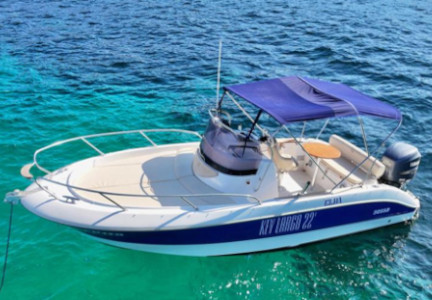 Alquiler de barcos en ibiza Elda desde Santa Eulalia del Rio. ¿Quieres disfrutar de un día inolvidable en Ibiza? Alquila uno de nuestros barcos y descubre las maravillas que ofrece la isla.