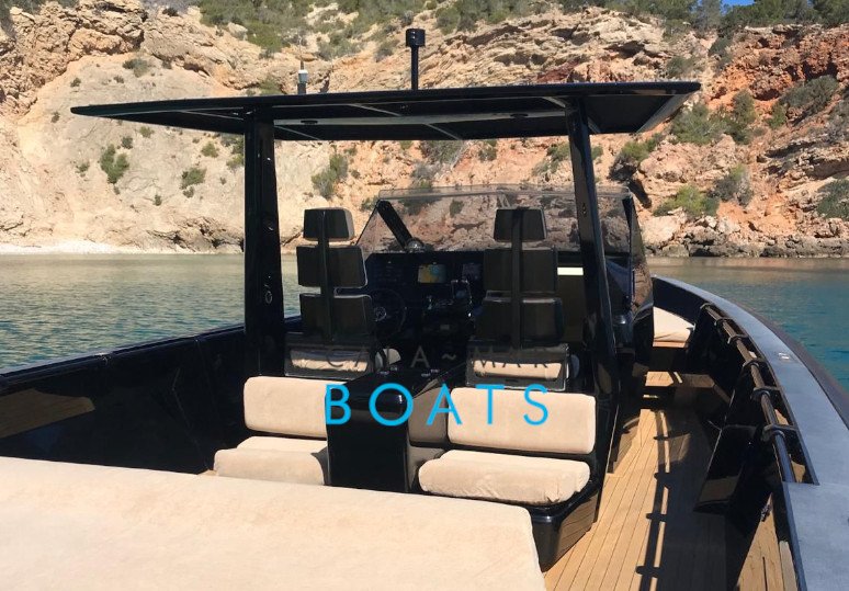 Alquiler de barcos en ibiza wally45 desde Santa Eulalia del Rio. Nuestro alquiler de barcos en Ibiza te ofrece la oportunidad de explorar las costas más hermosas de la isla. ¡Reserva ahora y vive una experiencia inolvidable!